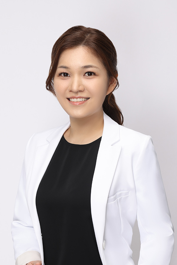林芷瑩 Chih-Ying Lin