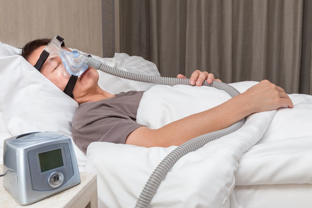 鼾聲大如雷 睡眠呼吸中止症強勢壓境